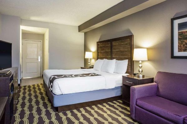 La Quinta Inn Ste Lynchburg at Liberty U